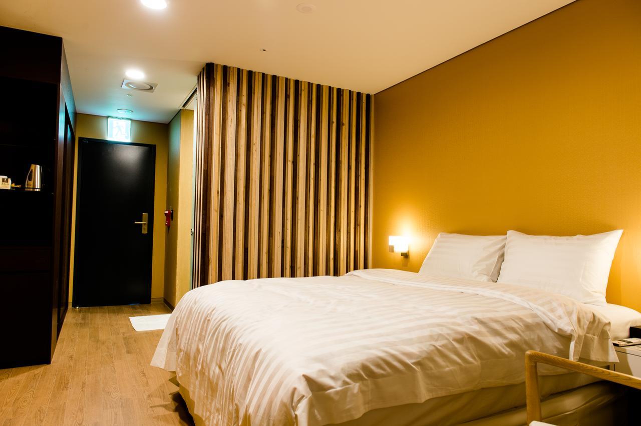 Hotel Khan Seoel Buitenkant foto