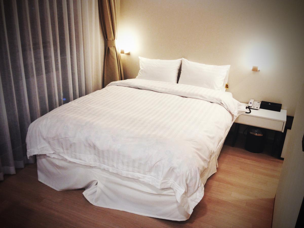 Hotel Khan Seoel Buitenkant foto
